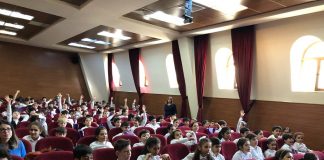 Orta məktəblərdə 'Kiberməkanda təhlükəsiz davranış mədəniyyəti' mövzusu müzakirə olunur