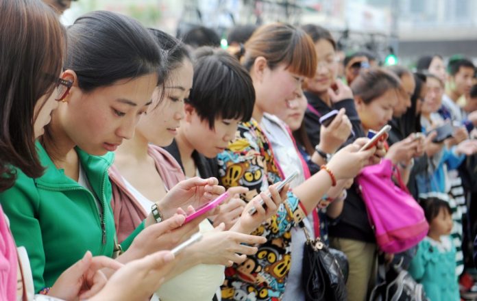 Çin mobil istifadəçiləri